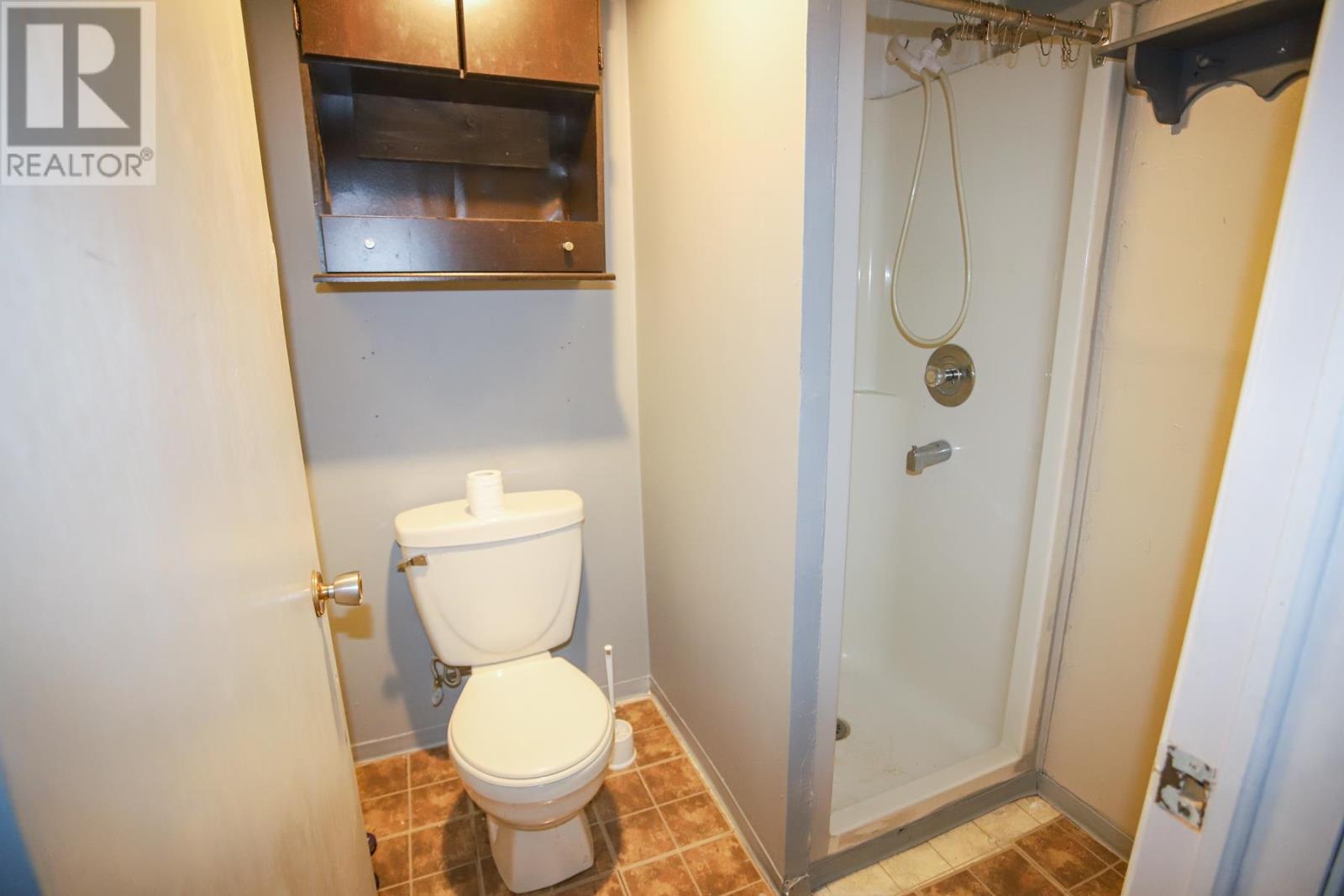 382 Farwell Ter Property Photo 28