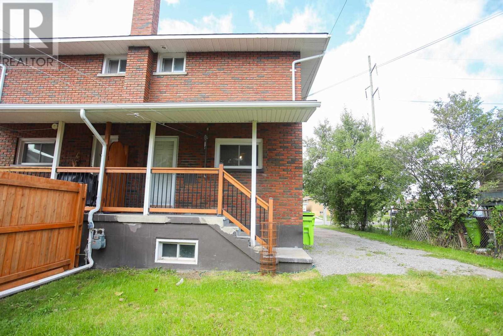 382 Farwell Ter Property Photo 32