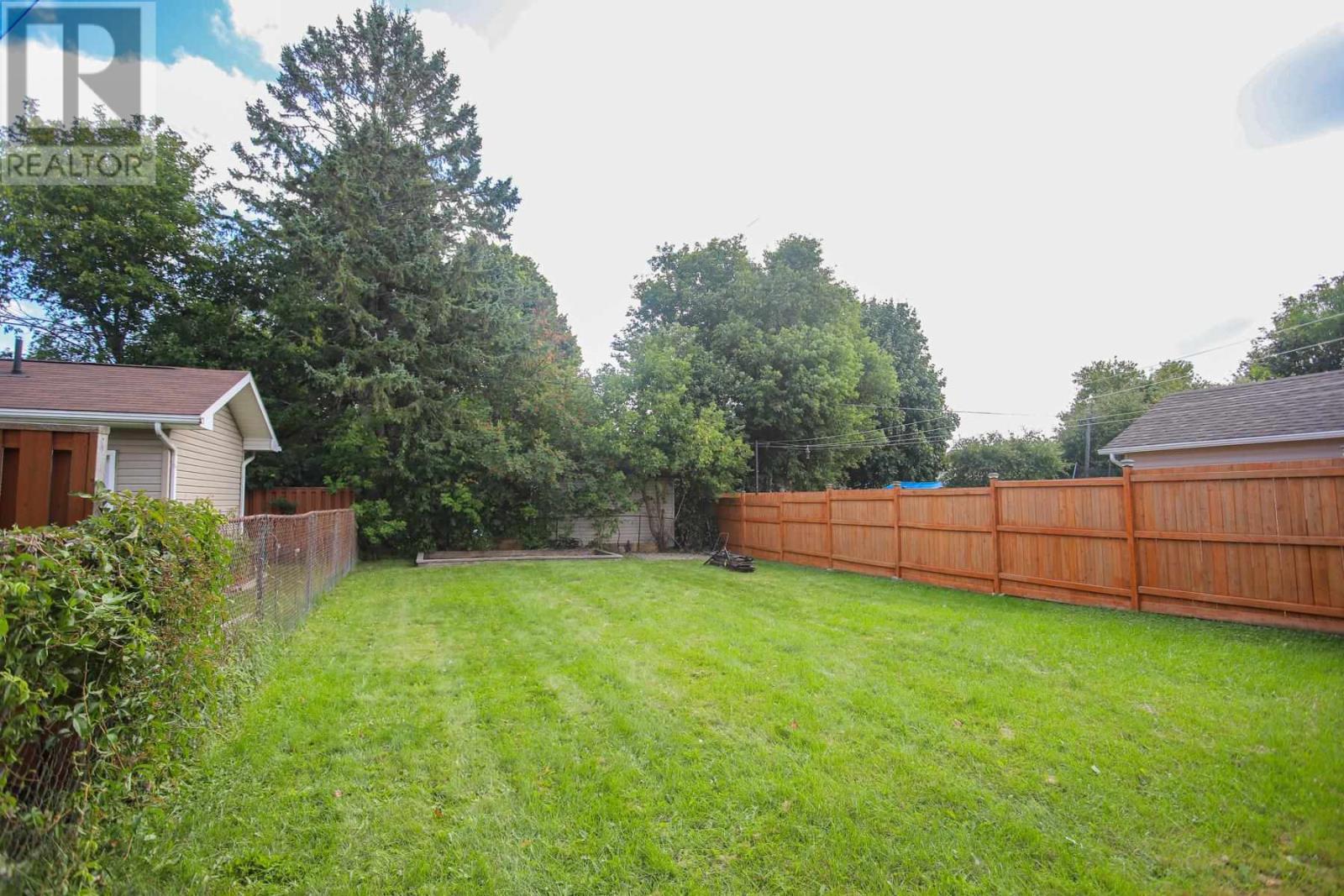 382 Farwell Ter Property Photo 37