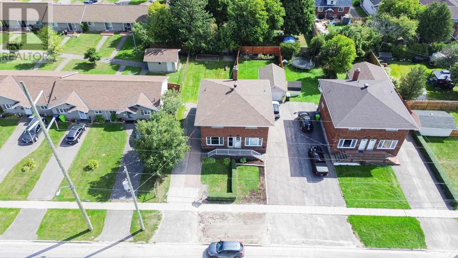 382 Farwell Ter Property Photo 44