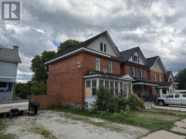 246 St James St Property Photo 2