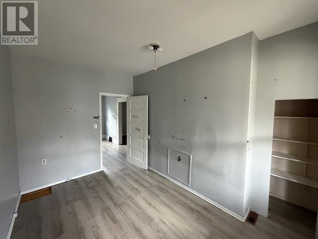 246 St James St Property Photo 11