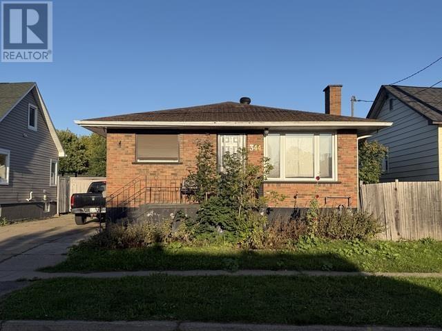 344 First Ave Property Photo 5