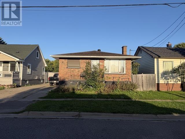 344 First Ave Property Photo 6