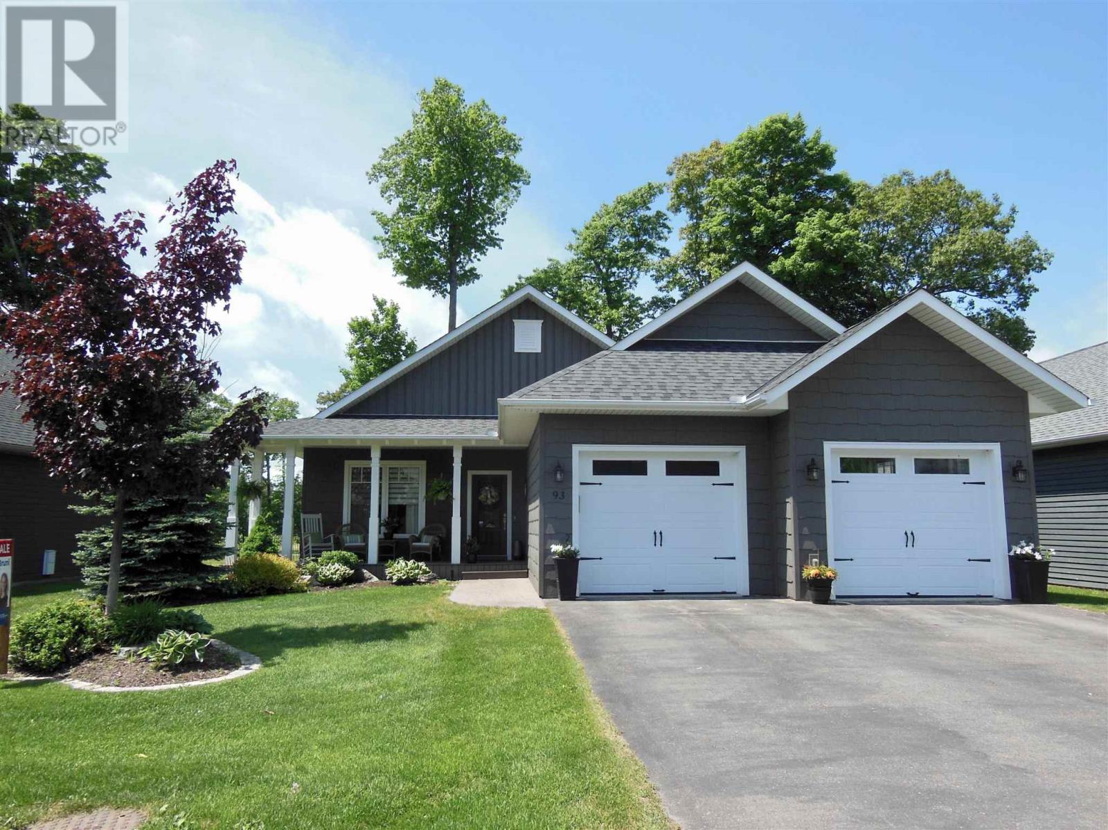93 Crimson Ridge Dr Photo de la propriété 1