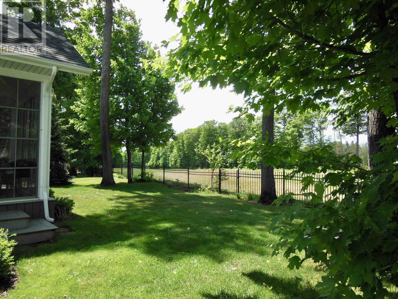 93 Crimson Ridge Dr Property Photo 6