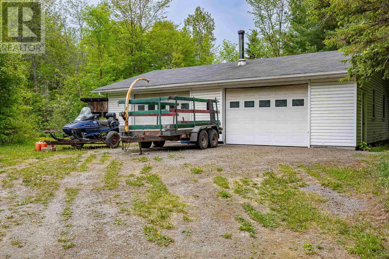 1115 Second Line West Property Photo 31
