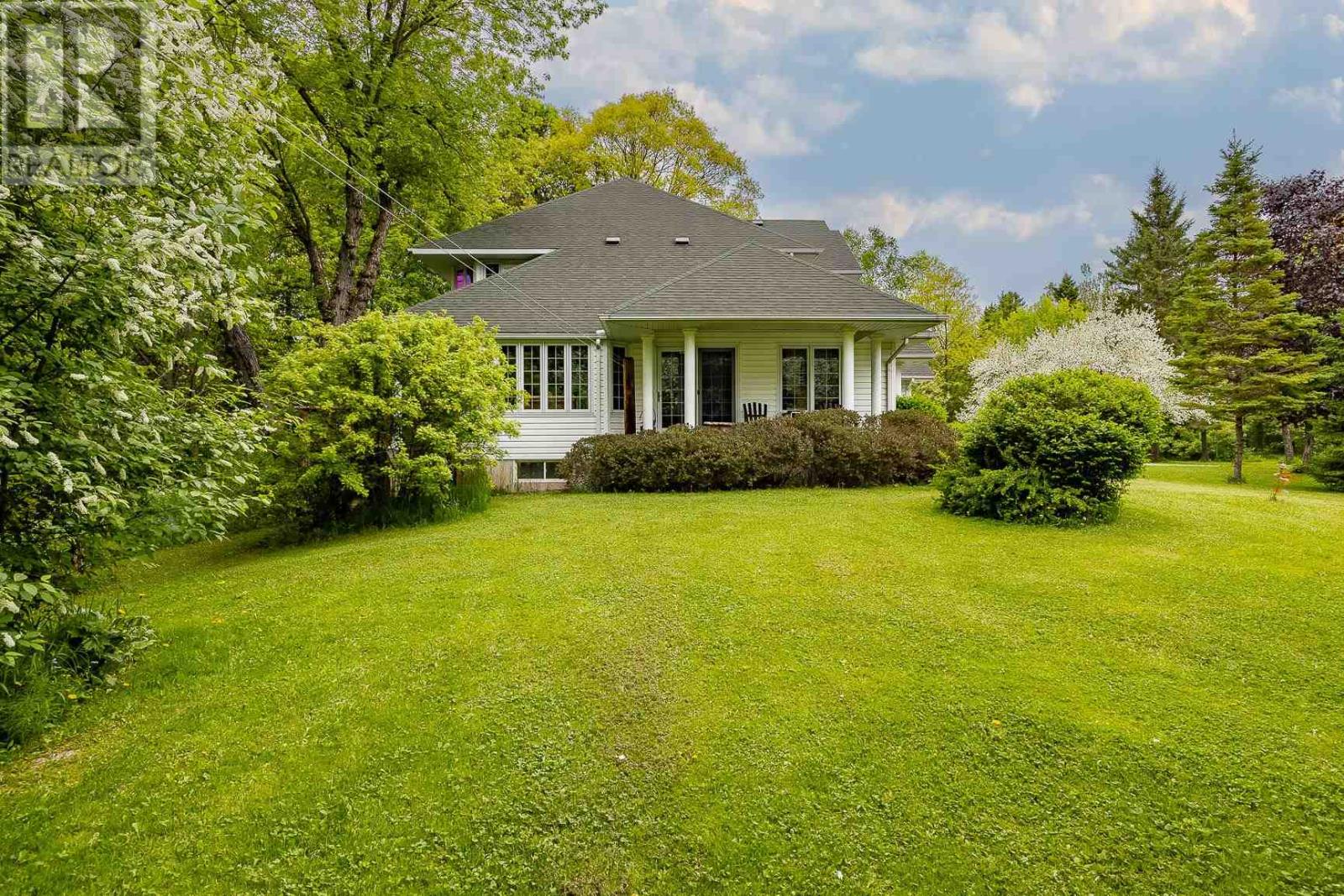 1115 Second Line West Property Photo 39