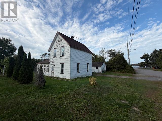 62 Queen St Property Photo 1