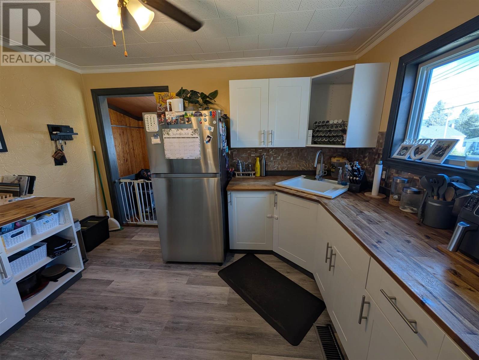 54 First Ave Property Photo 13