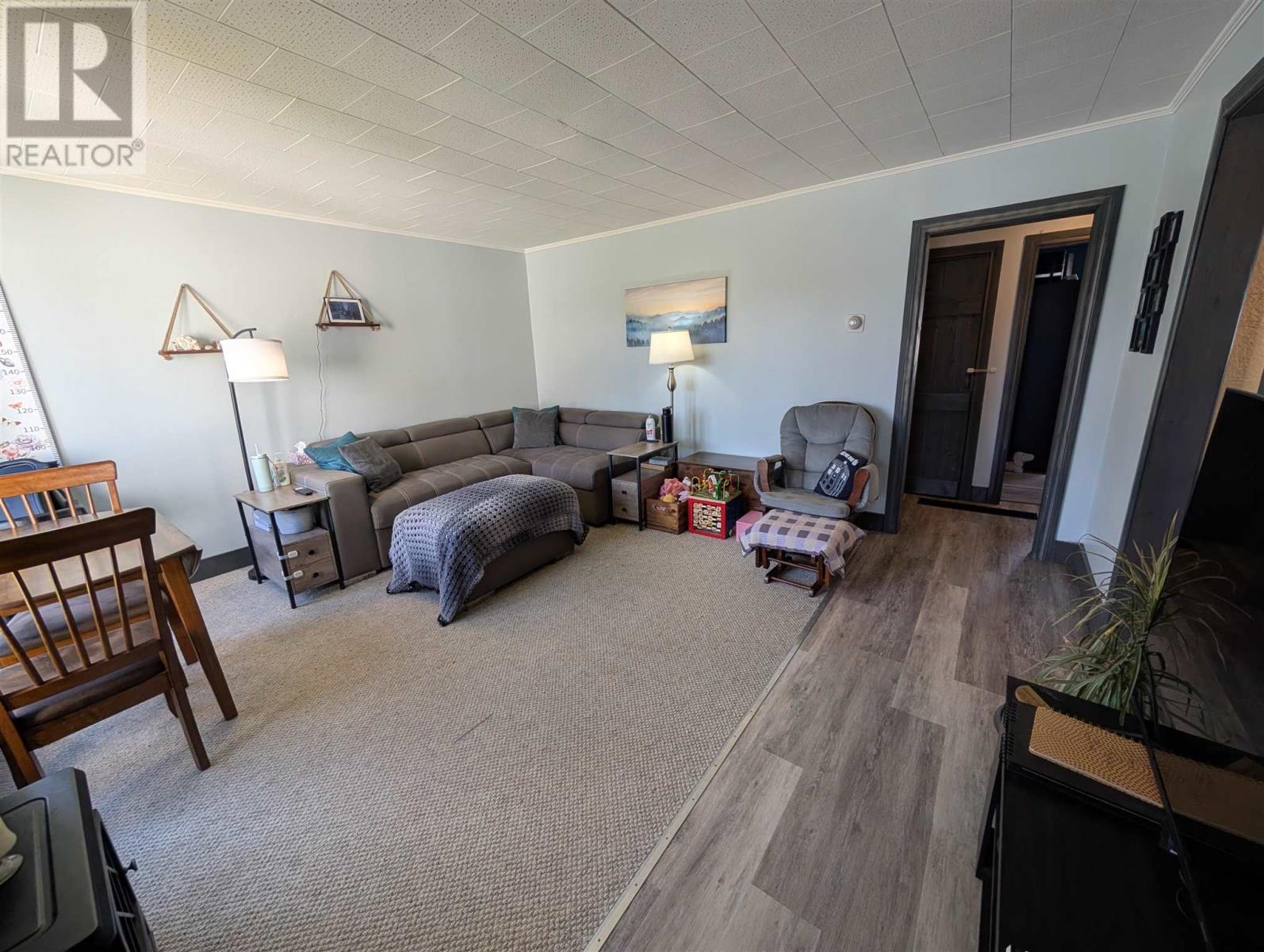 54 First Ave Property Photo 19