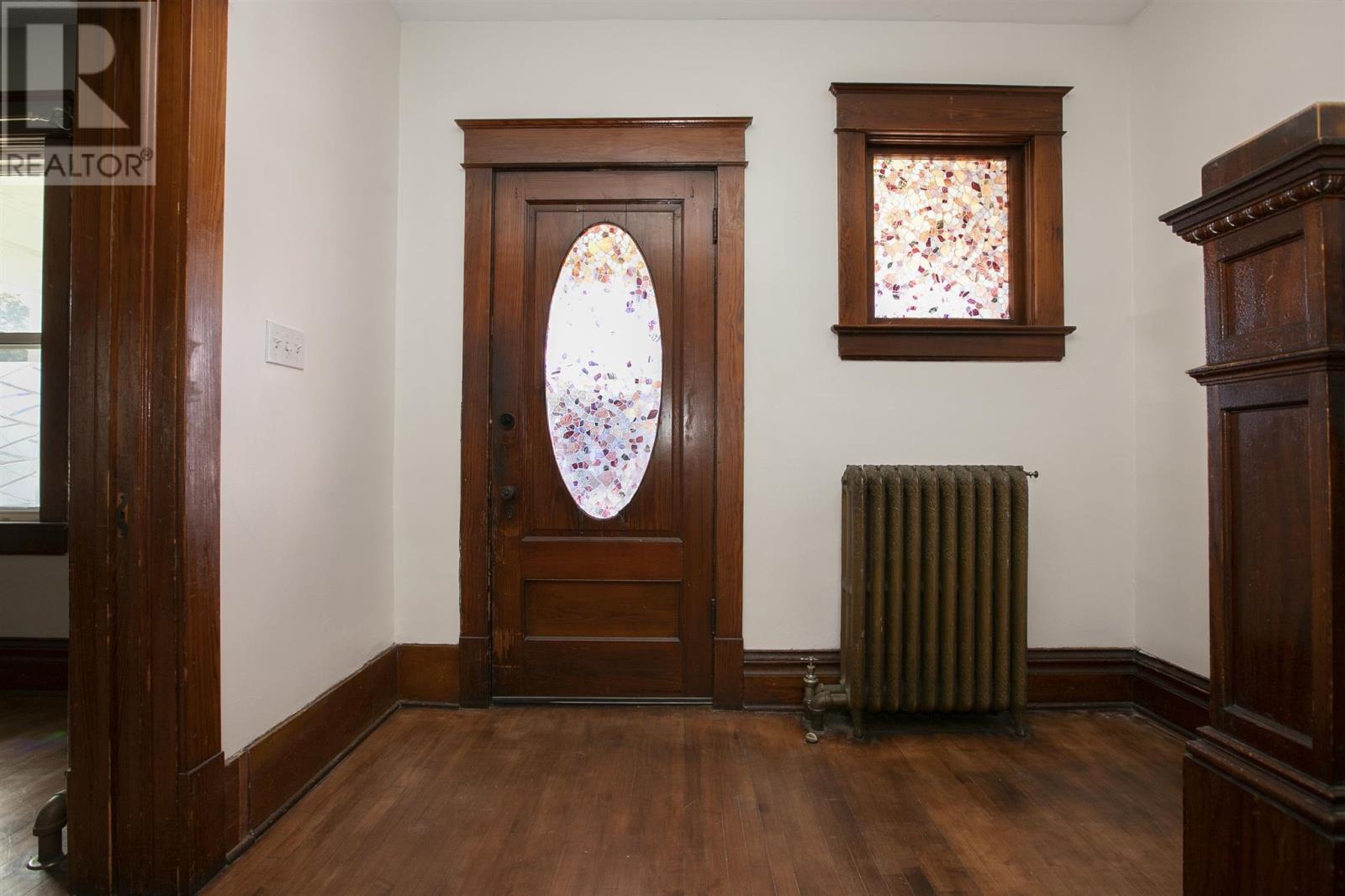 26 Wallace Ter Property Photo 13