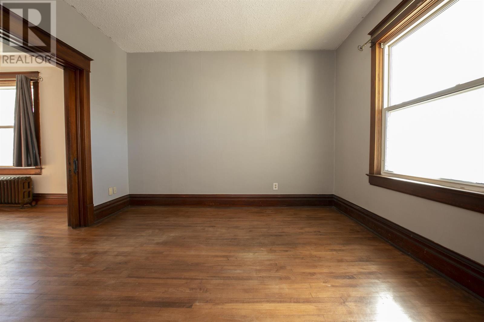 26 Wallace Ter Property Photo 17