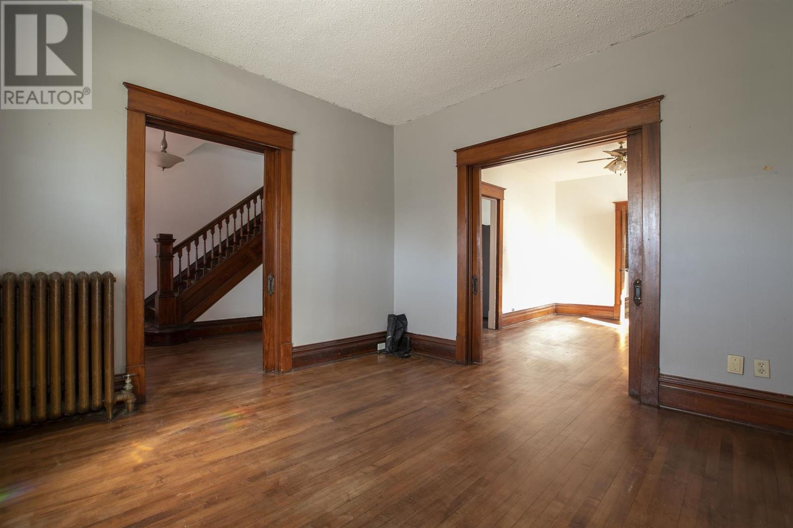 26 Wallace Ter Property Photo 19