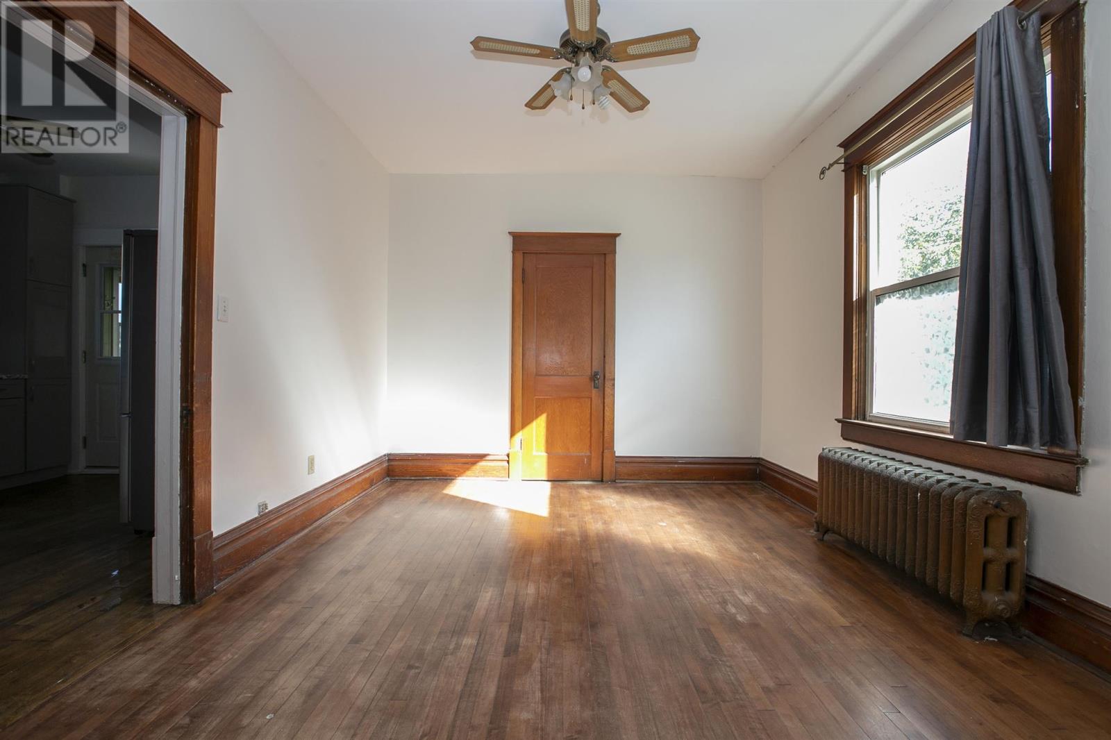26 Wallace Ter Property Photo 20