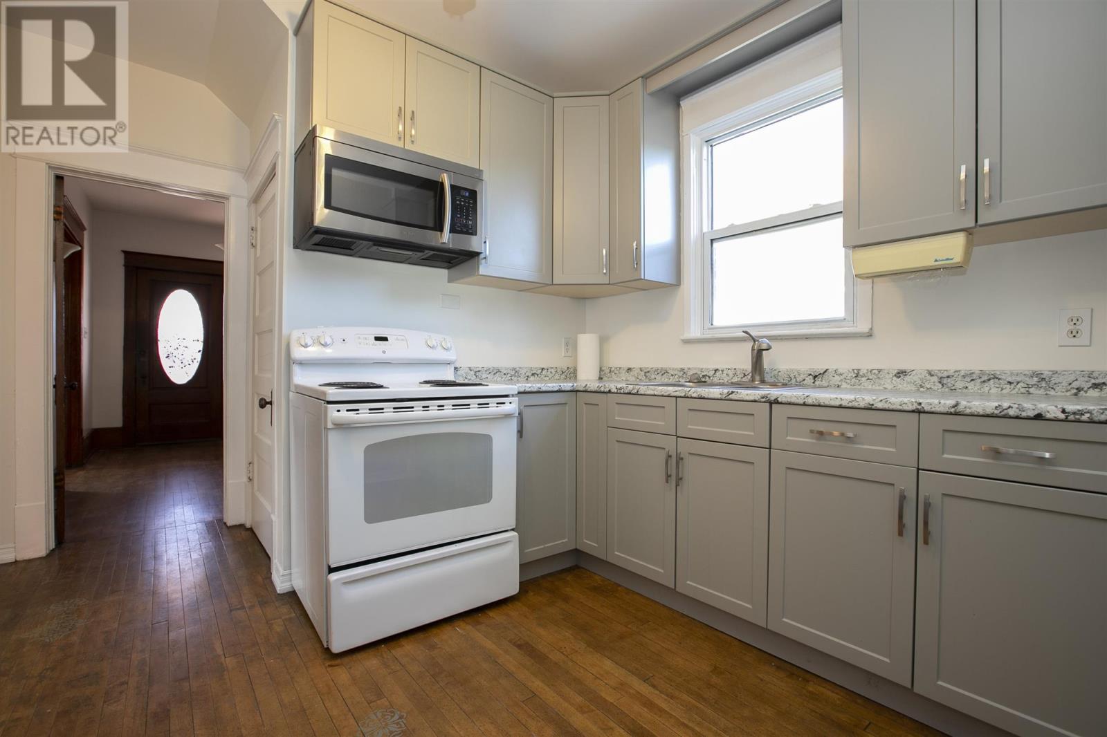 26 Wallace Ter Property Photo 22