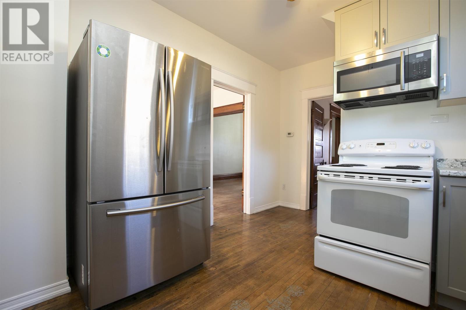 26 Wallace Ter Property Photo 24