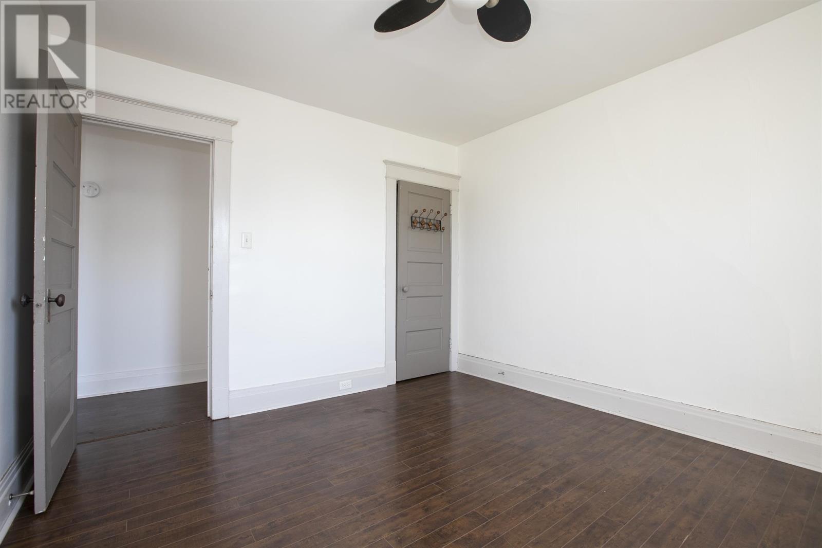 26 Wallace Ter Property Photo 33