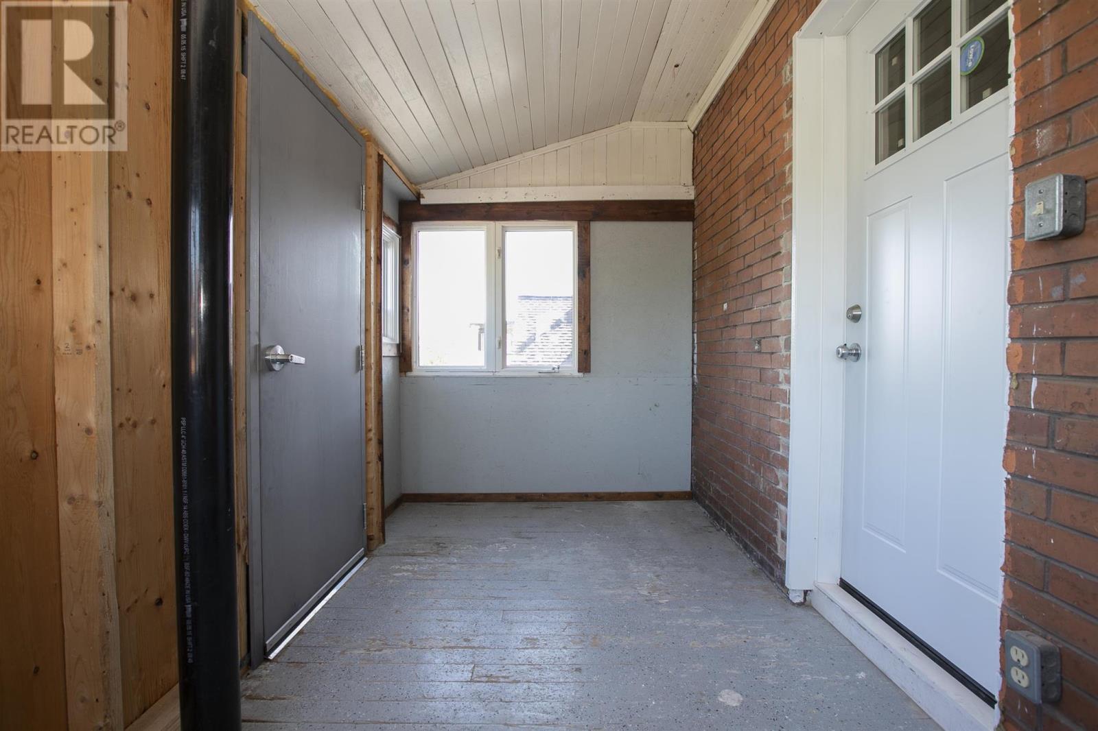 26 Wallace Ter Property Photo 37