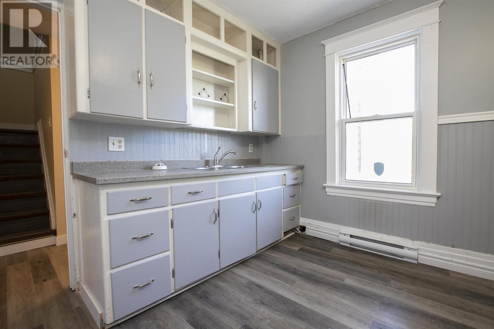 26 Wallace Ter Property Photo 42
