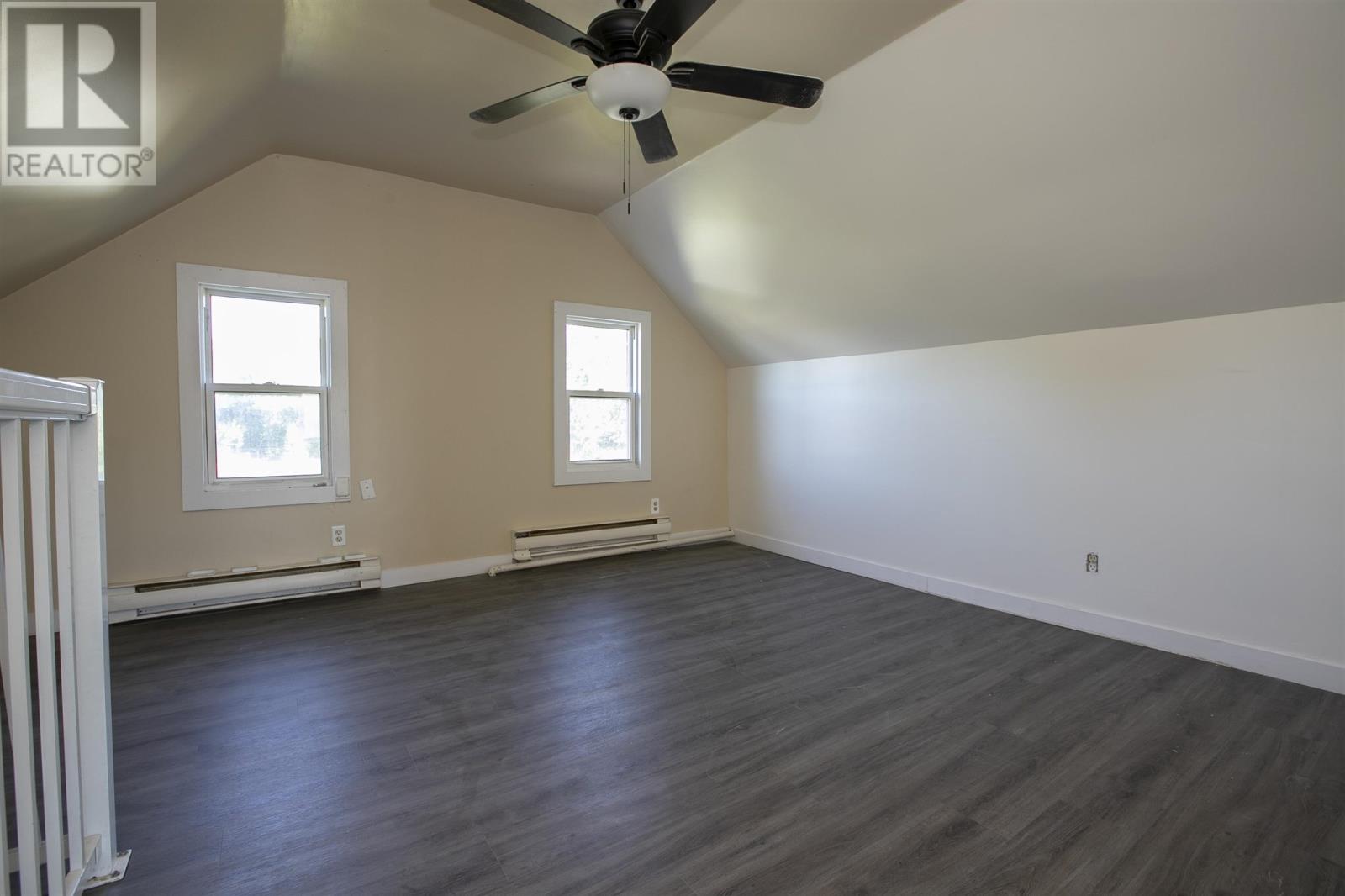 26 Wallace Ter Property Photo 45