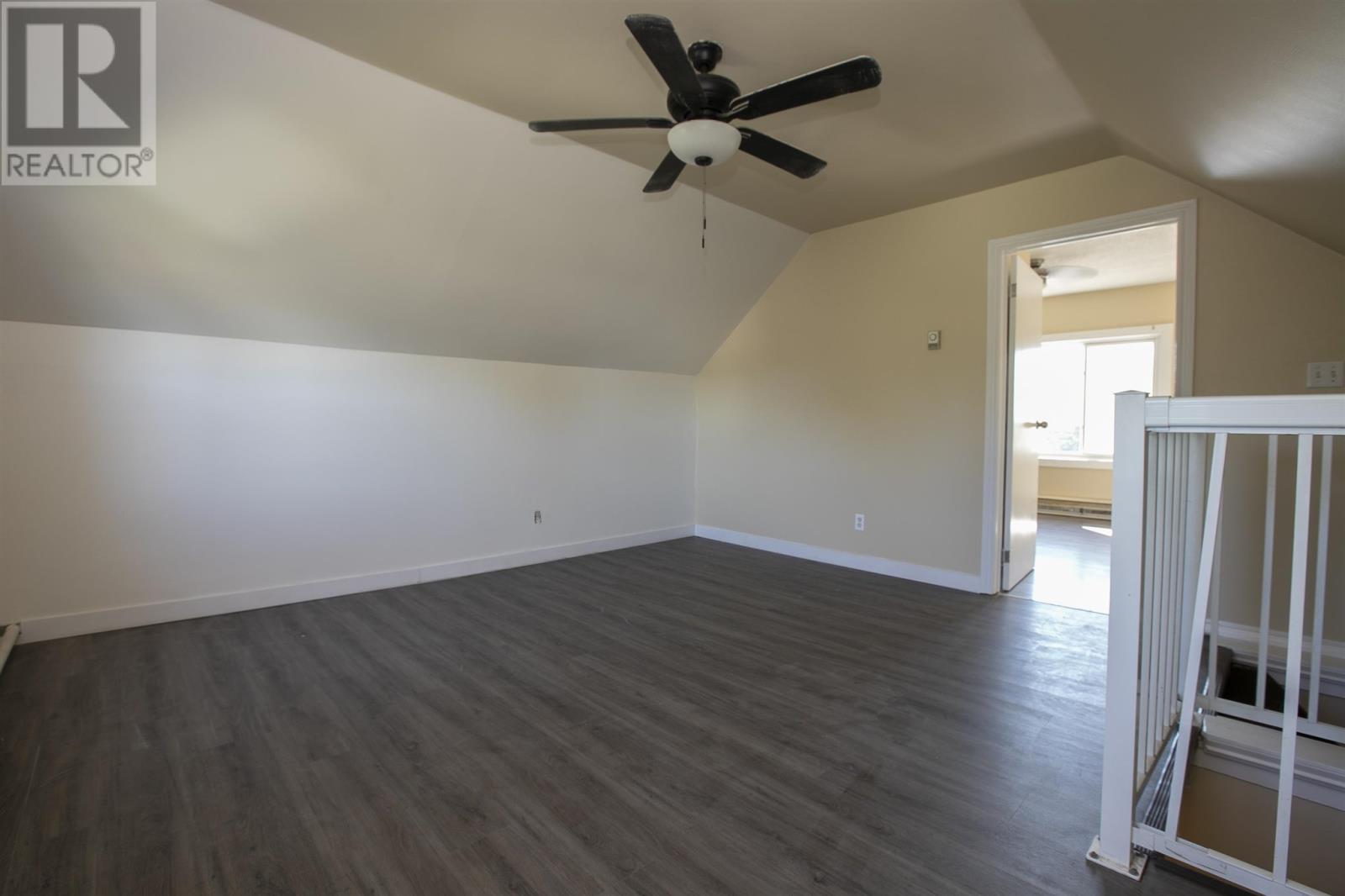 26 Wallace Ter Property Photo 46