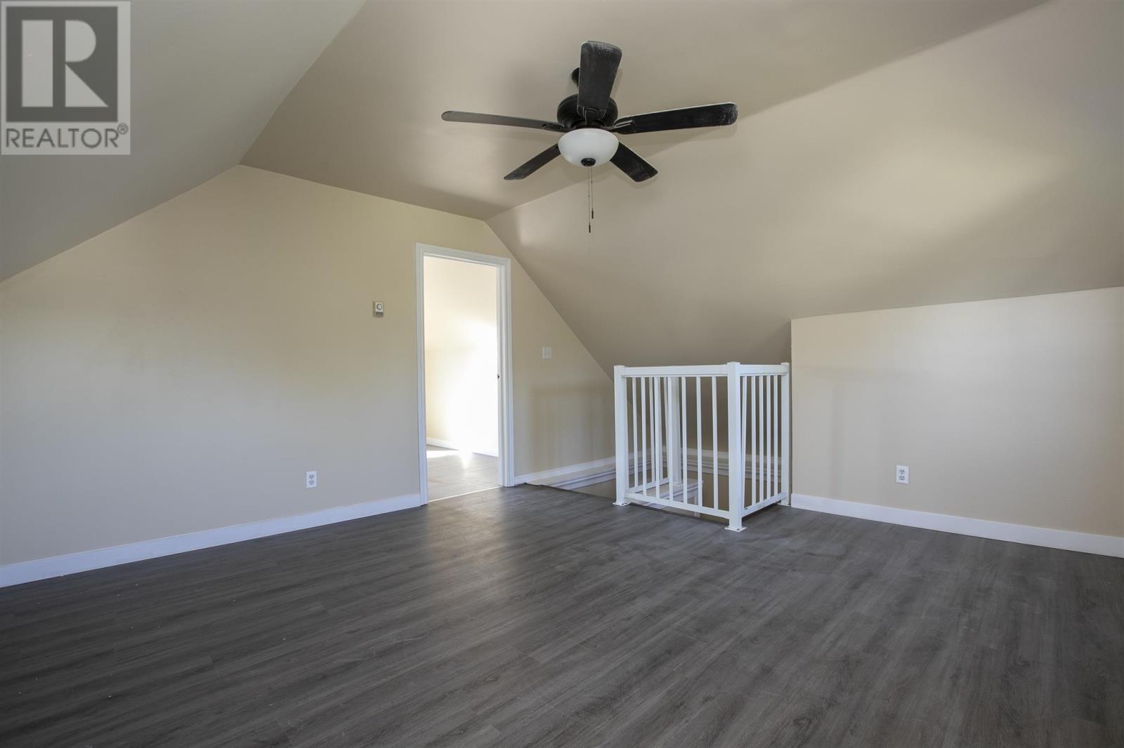 26 Wallace Ter Property Photo 47