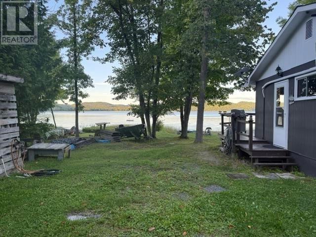 408 12th Line Property Photo 3