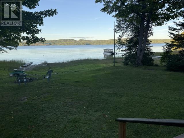 408 12th Line Property Photo 6