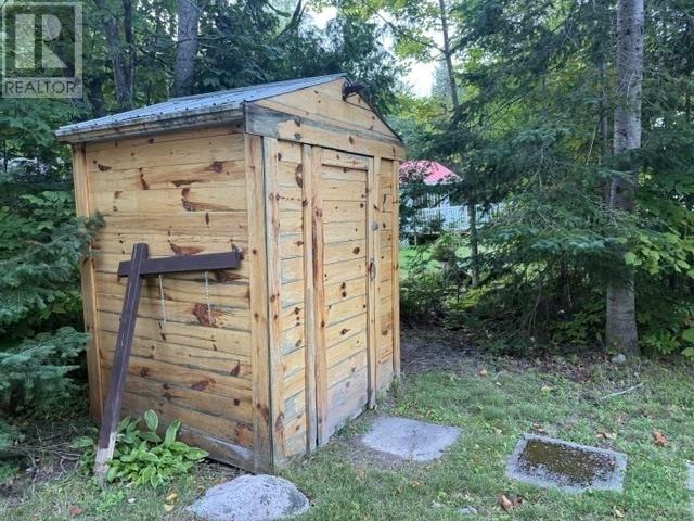 408 12th Line Property Photo 12