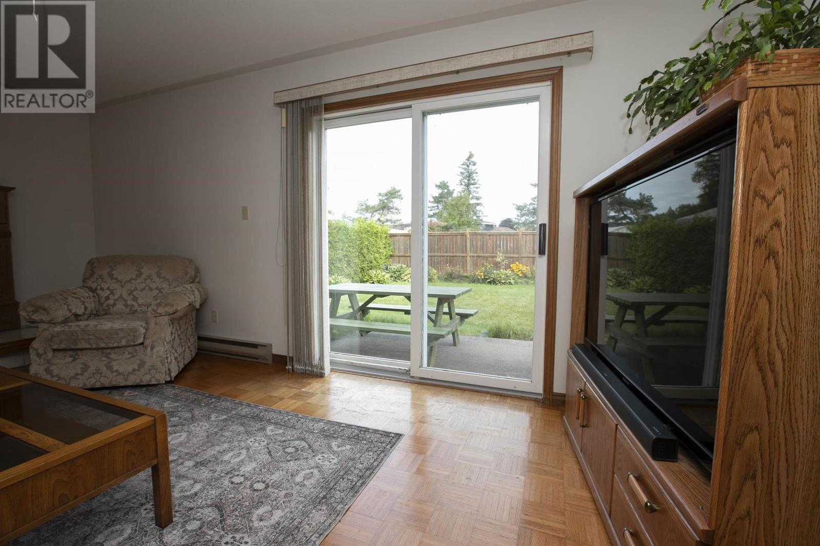 62 Laronde Ave Property Photo 2