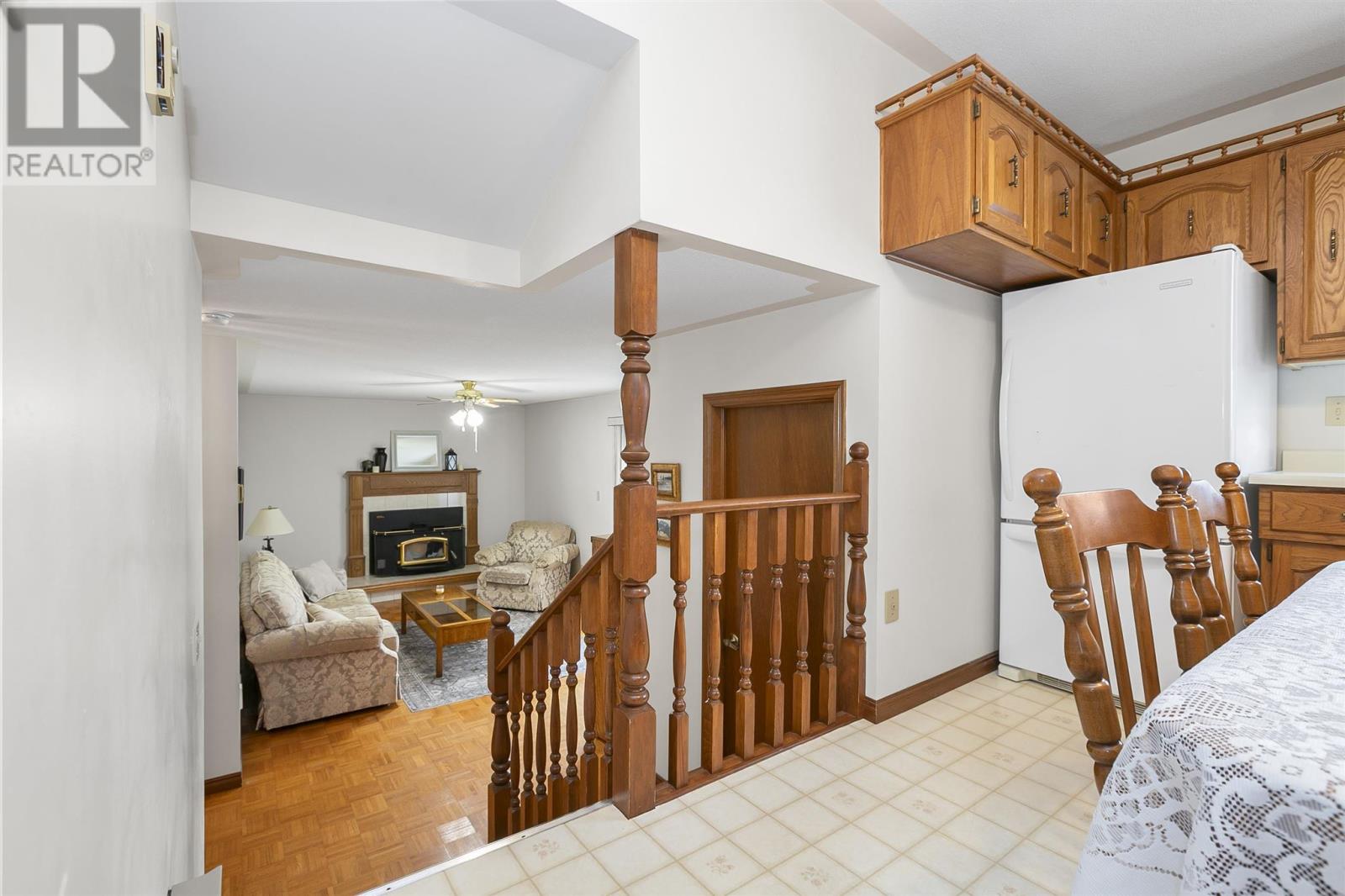 62 Laronde Ave Property Photo 15