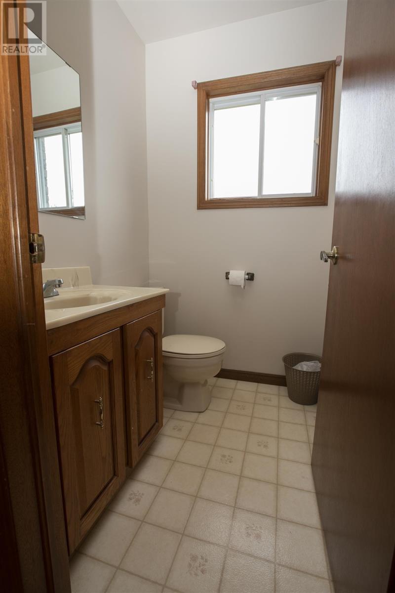 62 Laronde Ave Property Photo 29