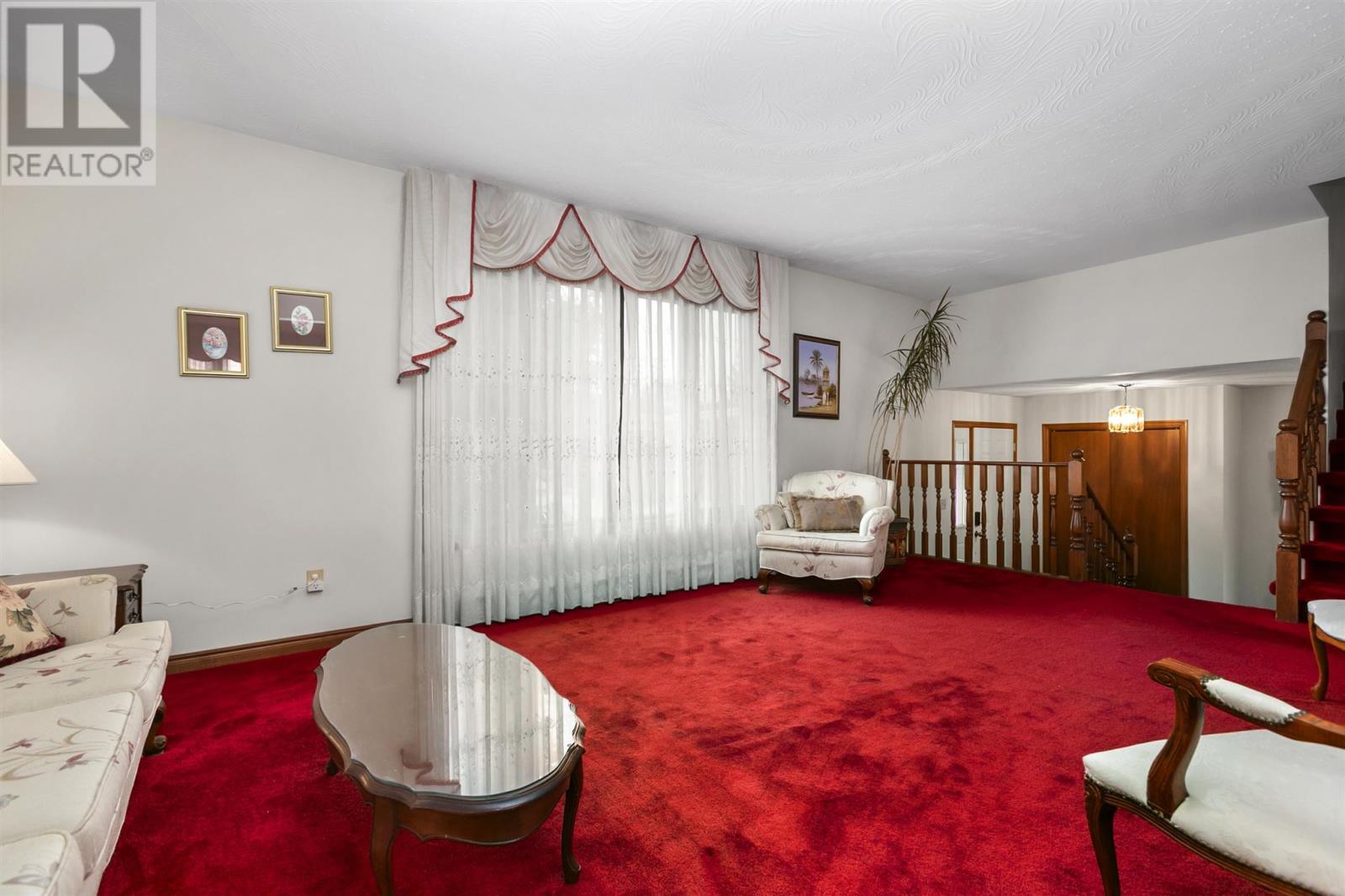 62 Laronde Ave Property Photo 39