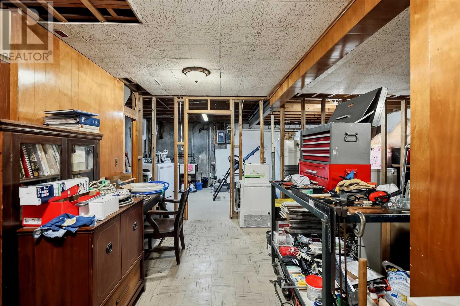 19 Illinois Ave Property Photo 24