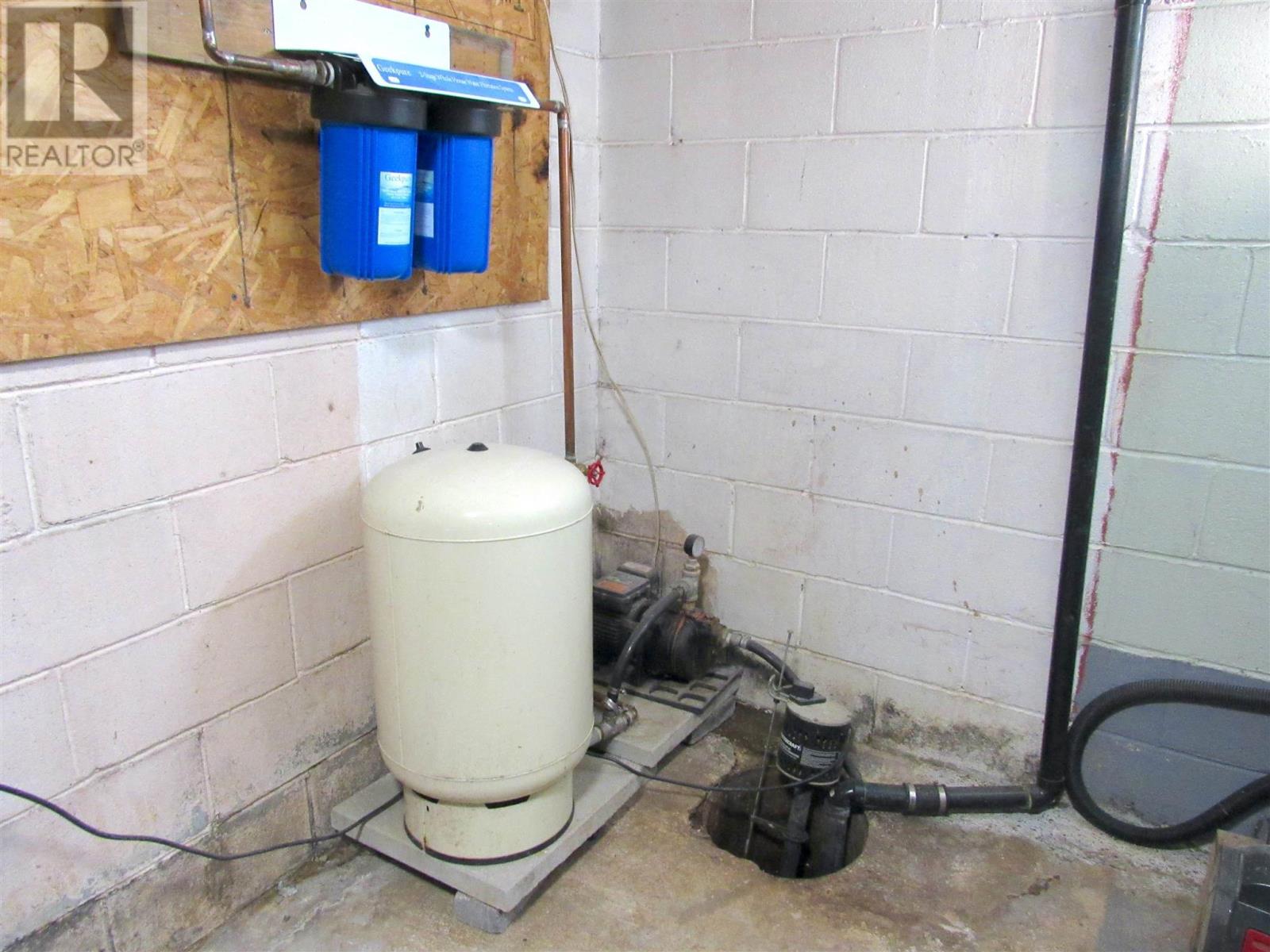 76 Chiblow Lake Rd Property Photo 24