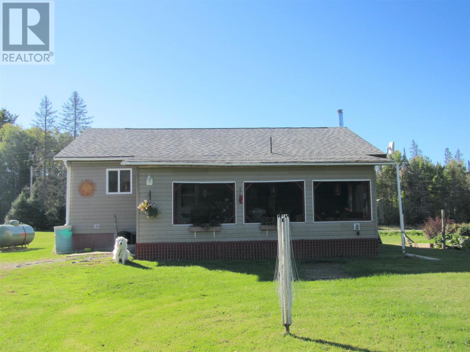 76 Chiblow Lake Rd Property Photo 10