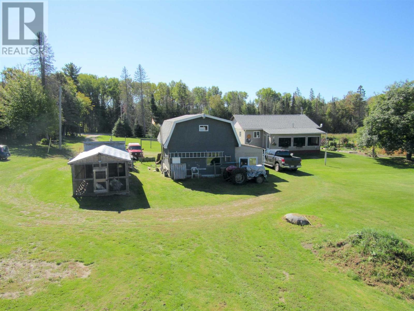 76 Chiblow Lake Rd Property Photo 11