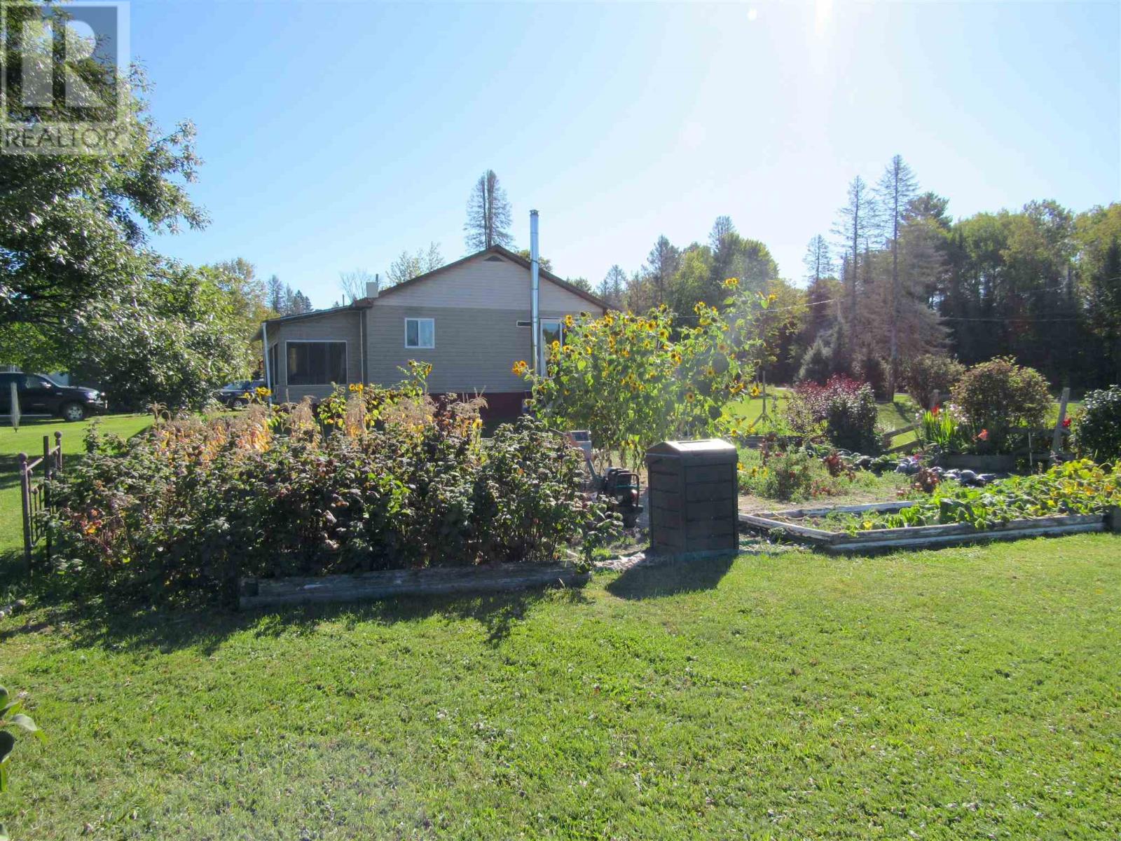 76 Chiblow Lake Rd Property Photo 32