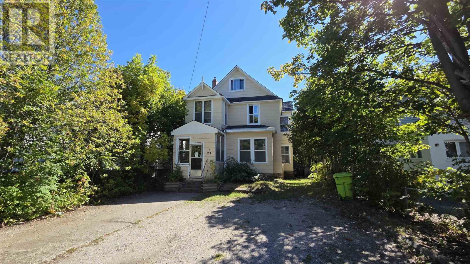 172 Pim St Property Photo 2