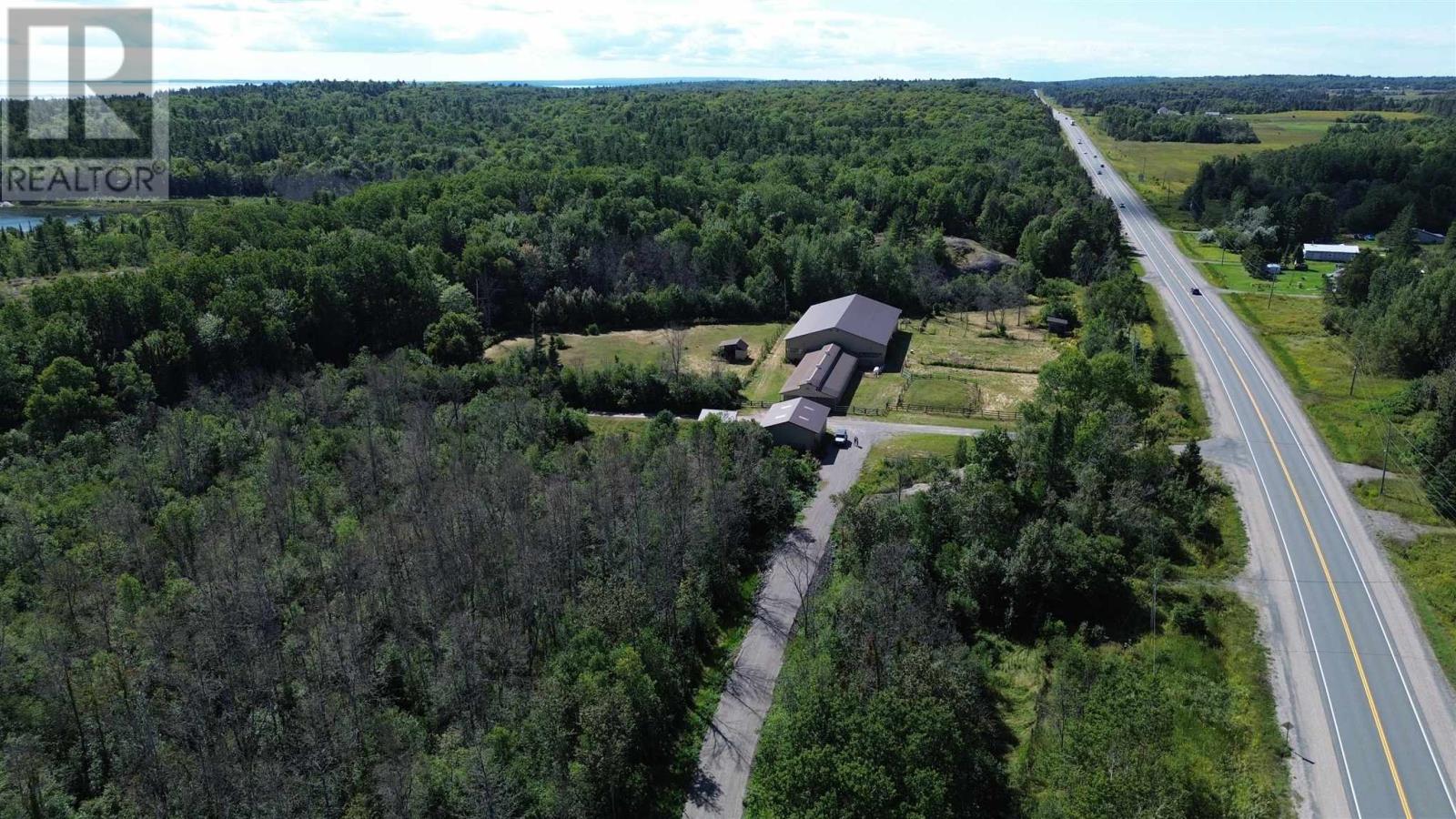 11935 Hwy 17 E Property Photo 12