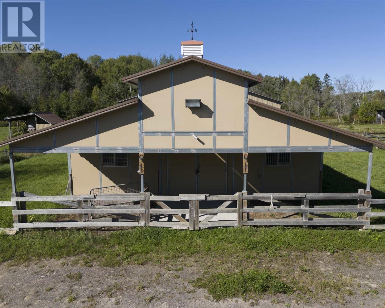 11935 Hwy 17 E Property Photo 17