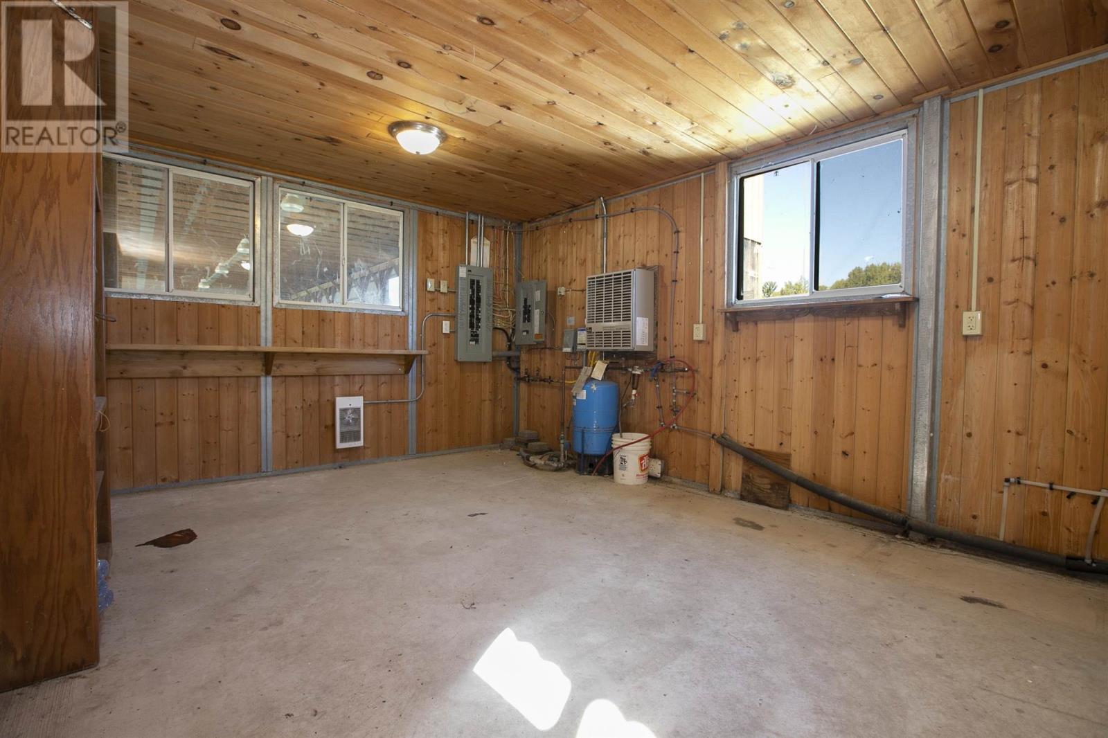 11935 Hwy 17 E Property Photo 36