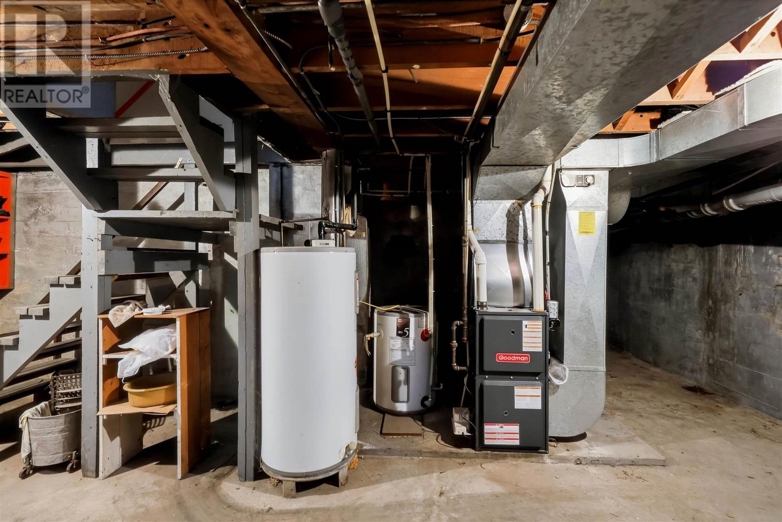 32 Wallace Ter Property Photo 22