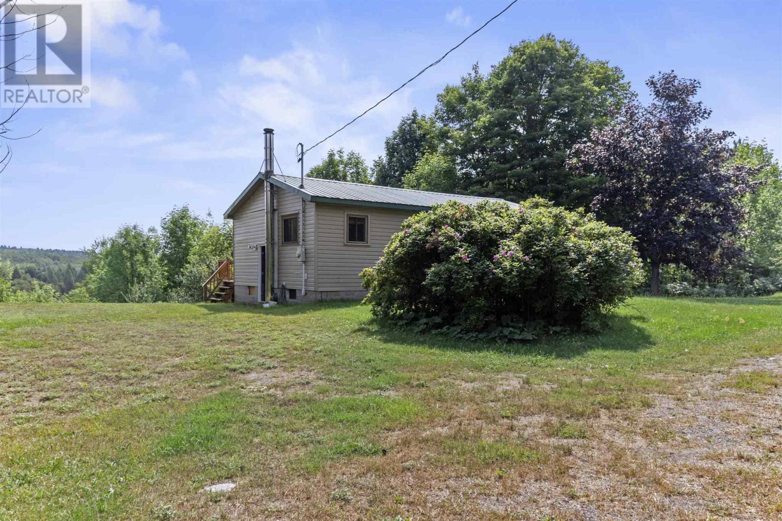 80 Chiblow Lake Rd Property Photo 4