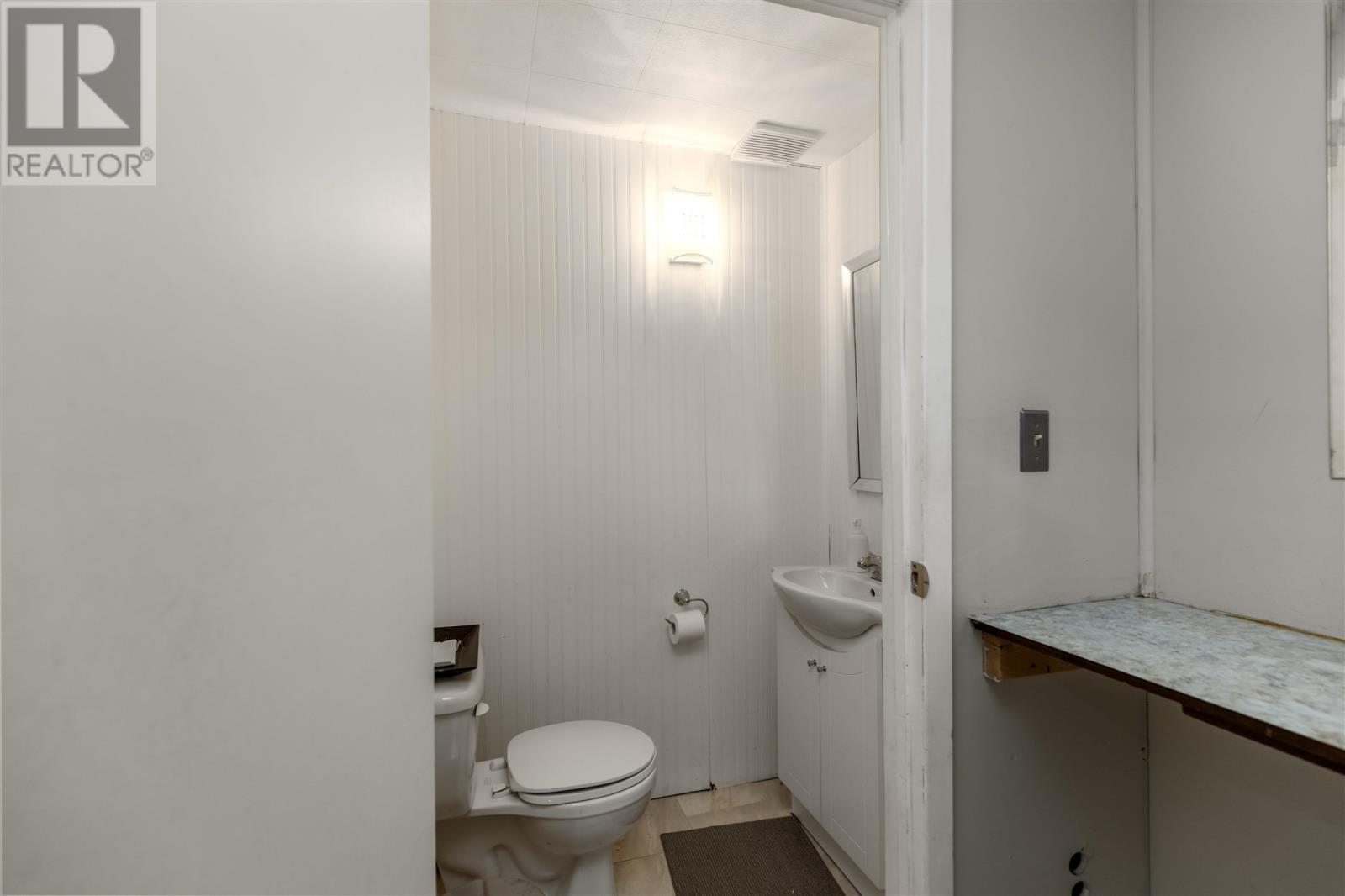145 Northern Ave Property Photo 10