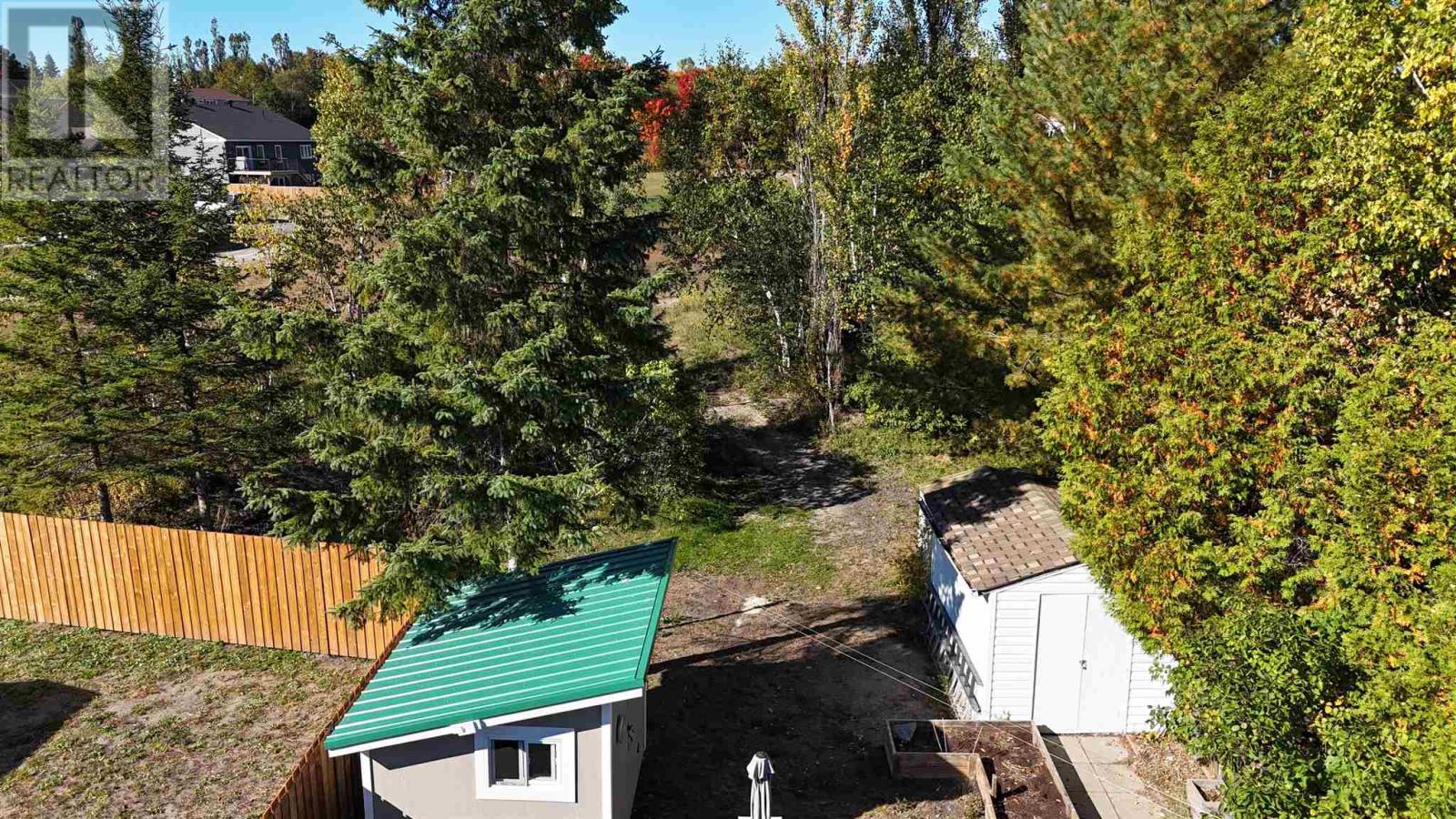 88 Esten Dr S Property Photo 5