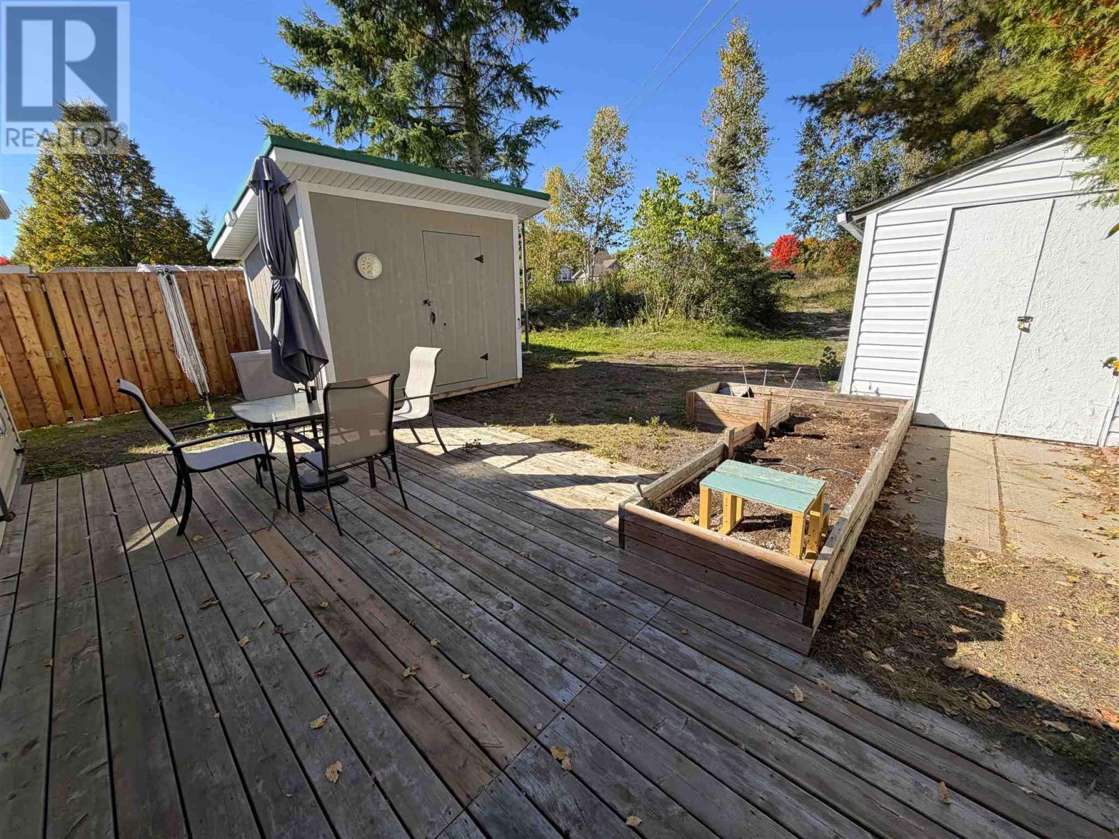 88 Esten Dr S Property Photo 6