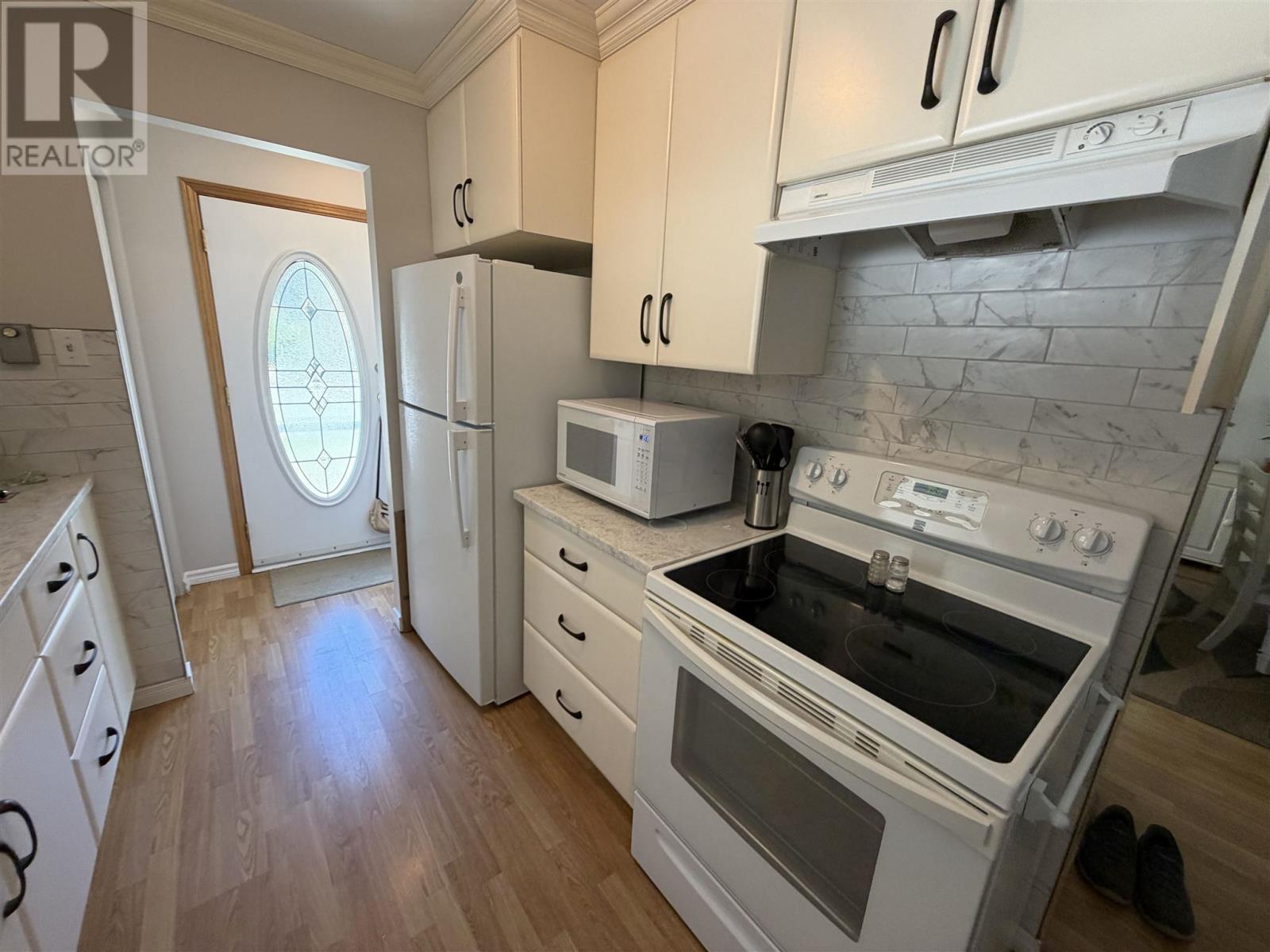88 Esten Dr S Property Photo 15