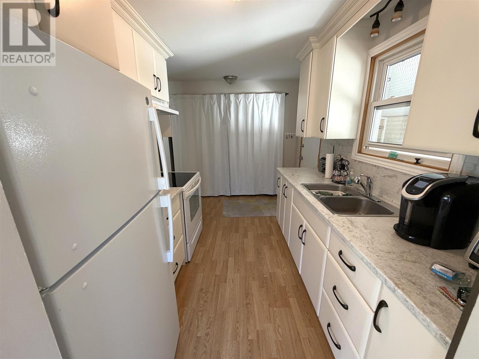 88 Esten Dr S Property Photo 16